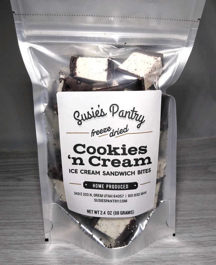 Freeze Dried Ice Cream Bites - Cookies & Cream Ice Cream Sandwich